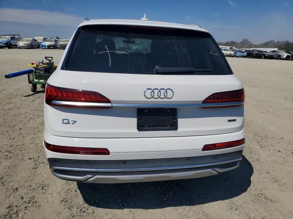 2023 AUDI Q7 quattro Premium