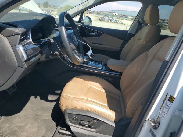 2023 AUDI Q7 quattro Premium