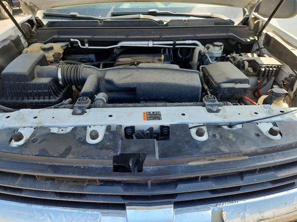 2018 CHEVROLET COLORADO Work Truck — Engine bay