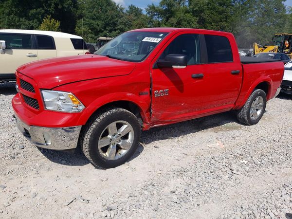 2016 RAM 1500 SLT CREW CAB 4X4