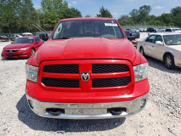 2016 RAM 1500 SLT CREW CAB 4X4