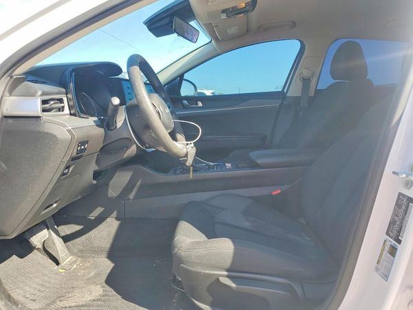2022 KIA K5