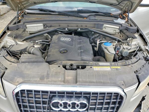 2014 AUDI Q5 Premium Plus