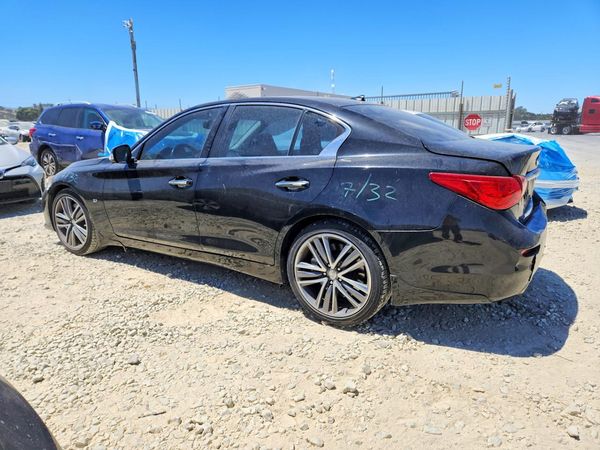 2015 INFINITI Q50