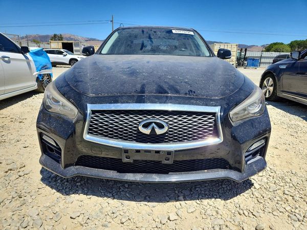 2015 INFINITI Q50
