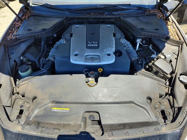 2015 INFINITI Q50