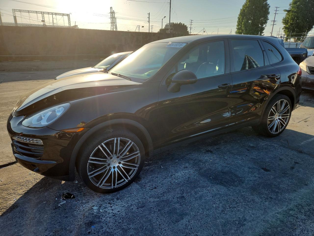 2013 PORSCHE CAYENNE
