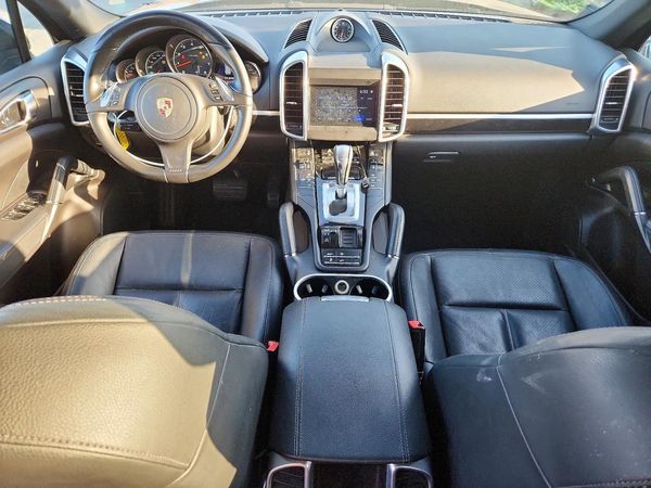 2013 PORSCHE CAYENNE