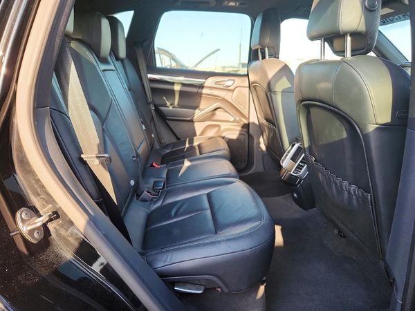 2013 PORSCHE CAYENNE