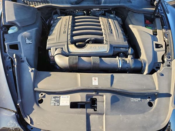 2013 PORSCHE CAYENNE