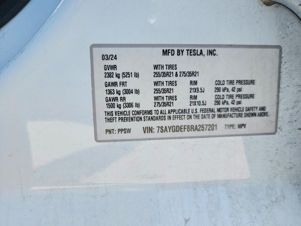 2024 TESLA MODEL Y
