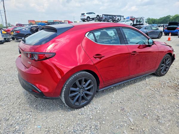 2021 MAZDA 3