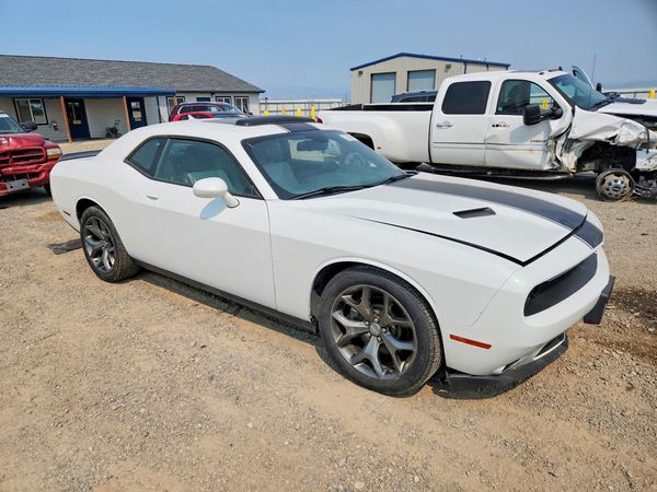 2016 DODGE CHALLENGER SXT
