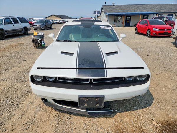 2016 DODGE CHALLENGER SXT