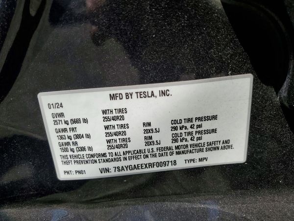 2024 TESLA MODEL Y