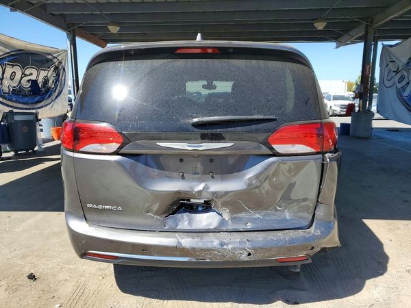 2018 CHRYSLER PACIFICA Touring Plus — DIRR