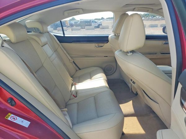 2015 LEXUS ES