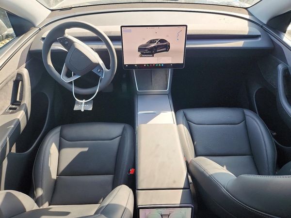 2026 TESLA MODEL Y