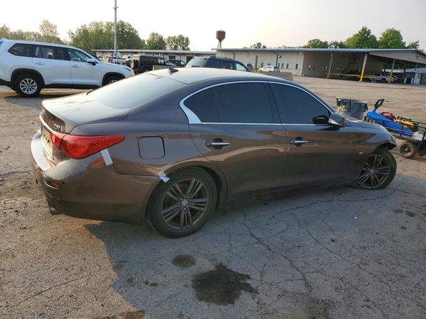 2015 INFINITI Q50