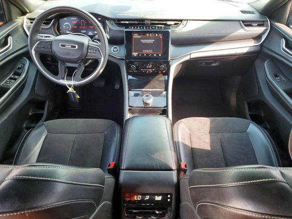 2023 JEEP GRAND CHEROKEE Laredo, Altitude