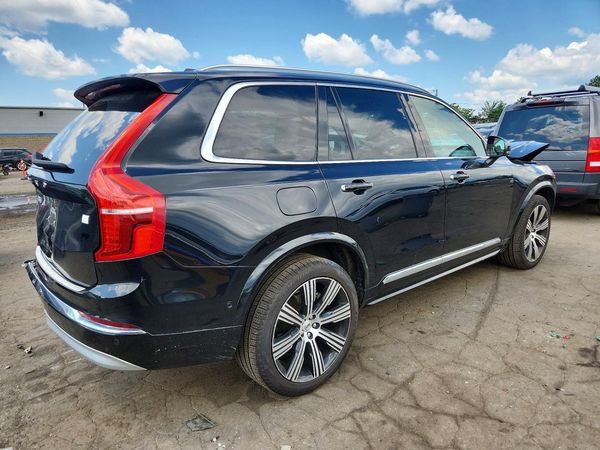 2022 VOLVO XC90 Inscription