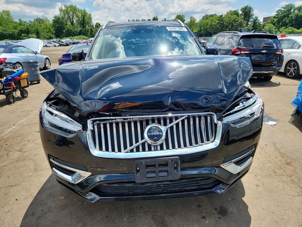 2022 VOLVO XC90 Inscription