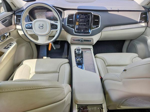 2022 VOLVO XC90 Inscription