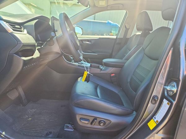 2023 TOYOTA RAV4 Limited