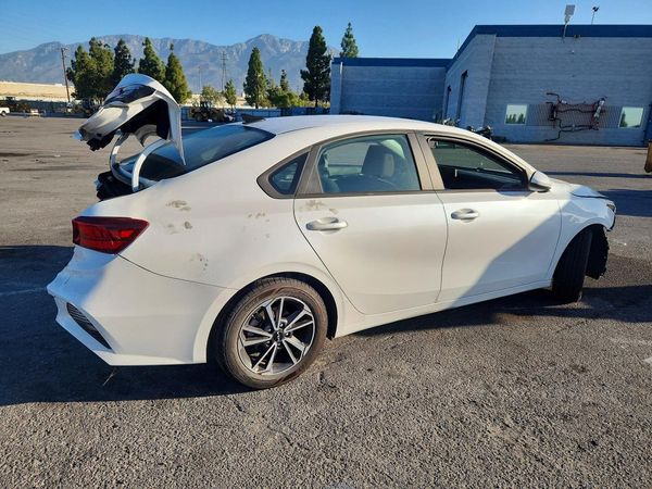 2022 KIA FORTE FE, LXS