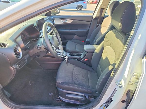 2022 KIA FORTE FE, LXS