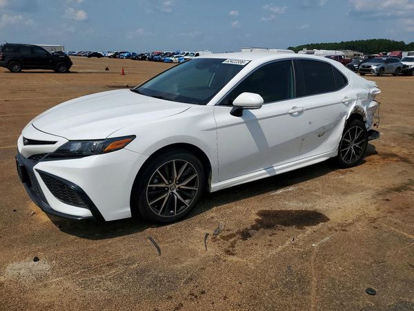 2023 TOYOTA CAMRY