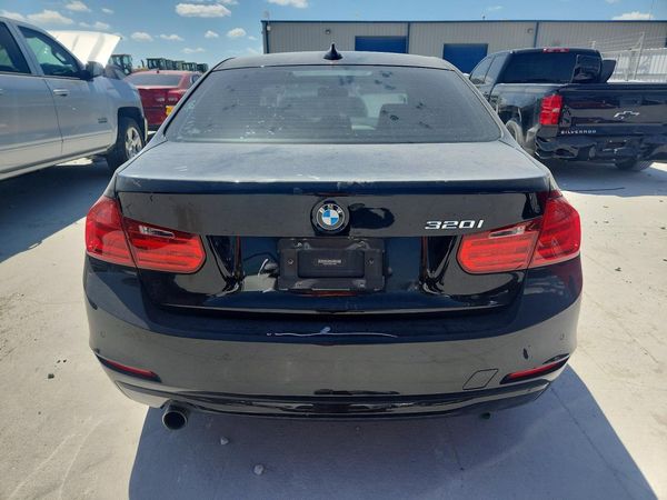 2015 BMW 320 320i