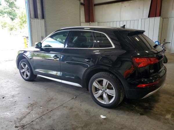 2019 AUDI Q5 quattro Premium Plus
