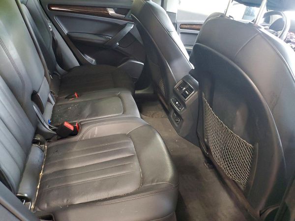 2019 AUDI Q5 quattro Premium Plus