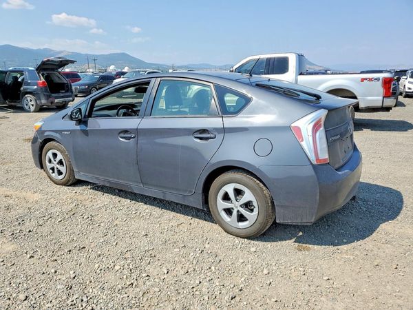 2015 TOYOTA PRIUS