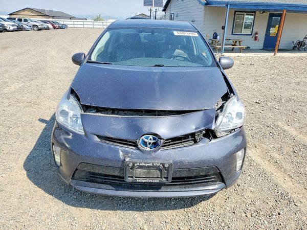 2015 TOYOTA PRIUS