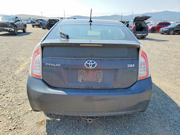 2015 TOYOTA PRIUS