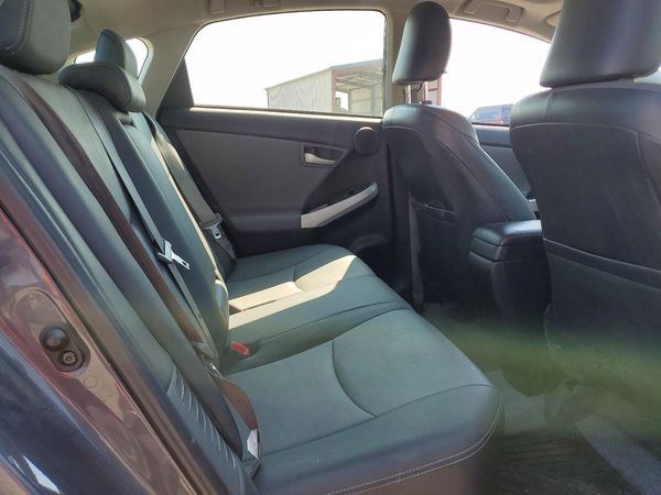 2015 TOYOTA PRIUS