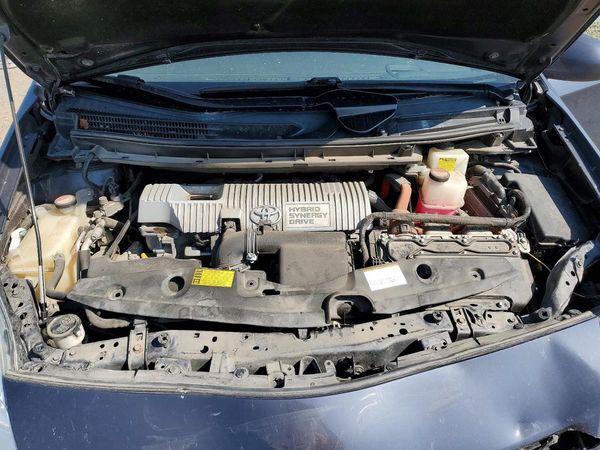 2015 TOYOTA PRIUS