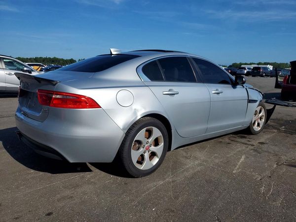2017 JAGUAR XE