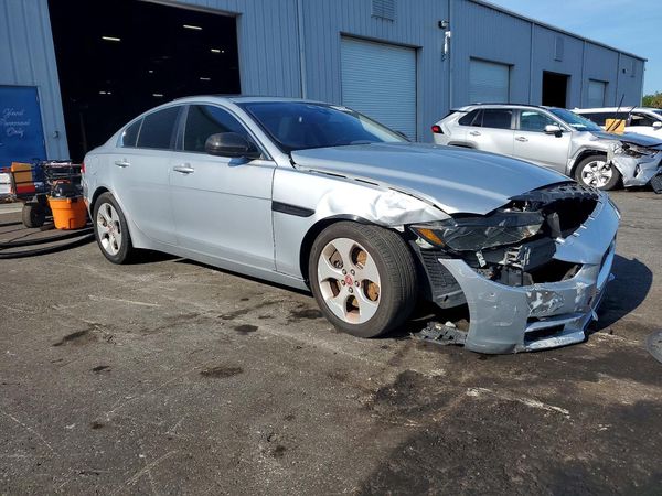 2017 JAGUAR XE