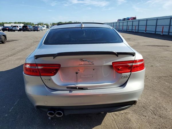 2017 JAGUAR XE