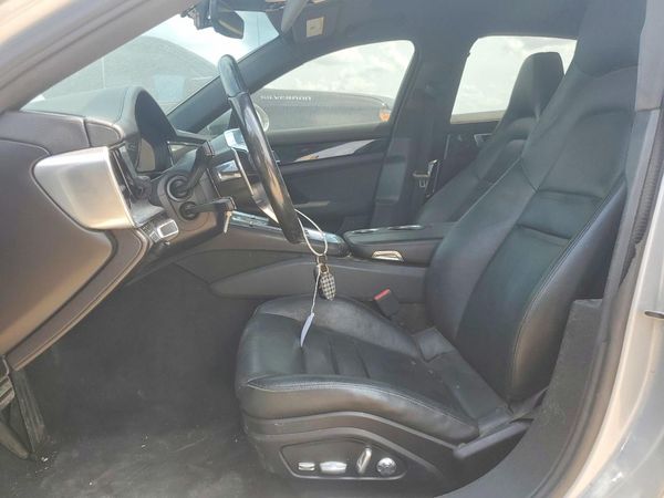 2018 PORSCHE PANAMERA