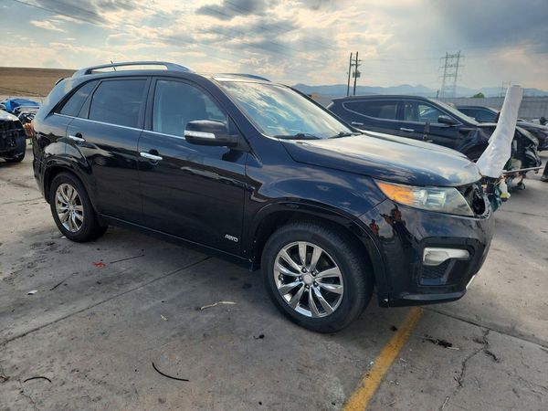 2013 KIA SORENTO SX