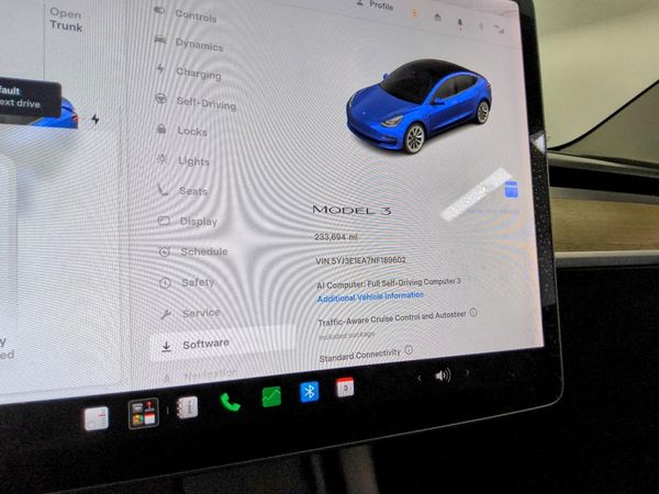 2022 TESLA MODEL 3
