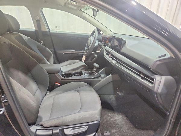 2026 KIA K4 LX, LXS