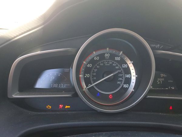 2015 MAZDA 3 Touring/GS