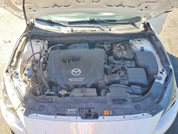 2015 MAZDA 3 Touring/GS