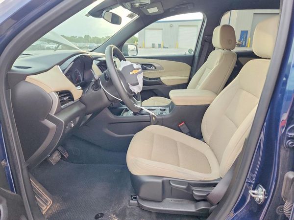 2022 CHEVROLET TRAVERSE LS — DENT