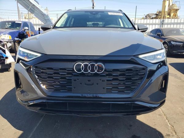 2024 AUDI Q8 E-TRON quattro Premium Plus
